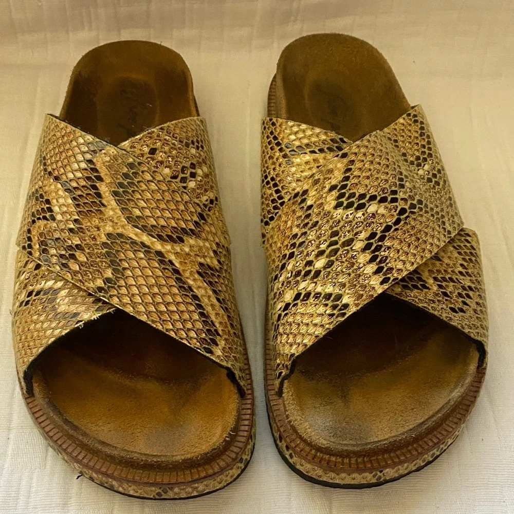 Free People crossover slide